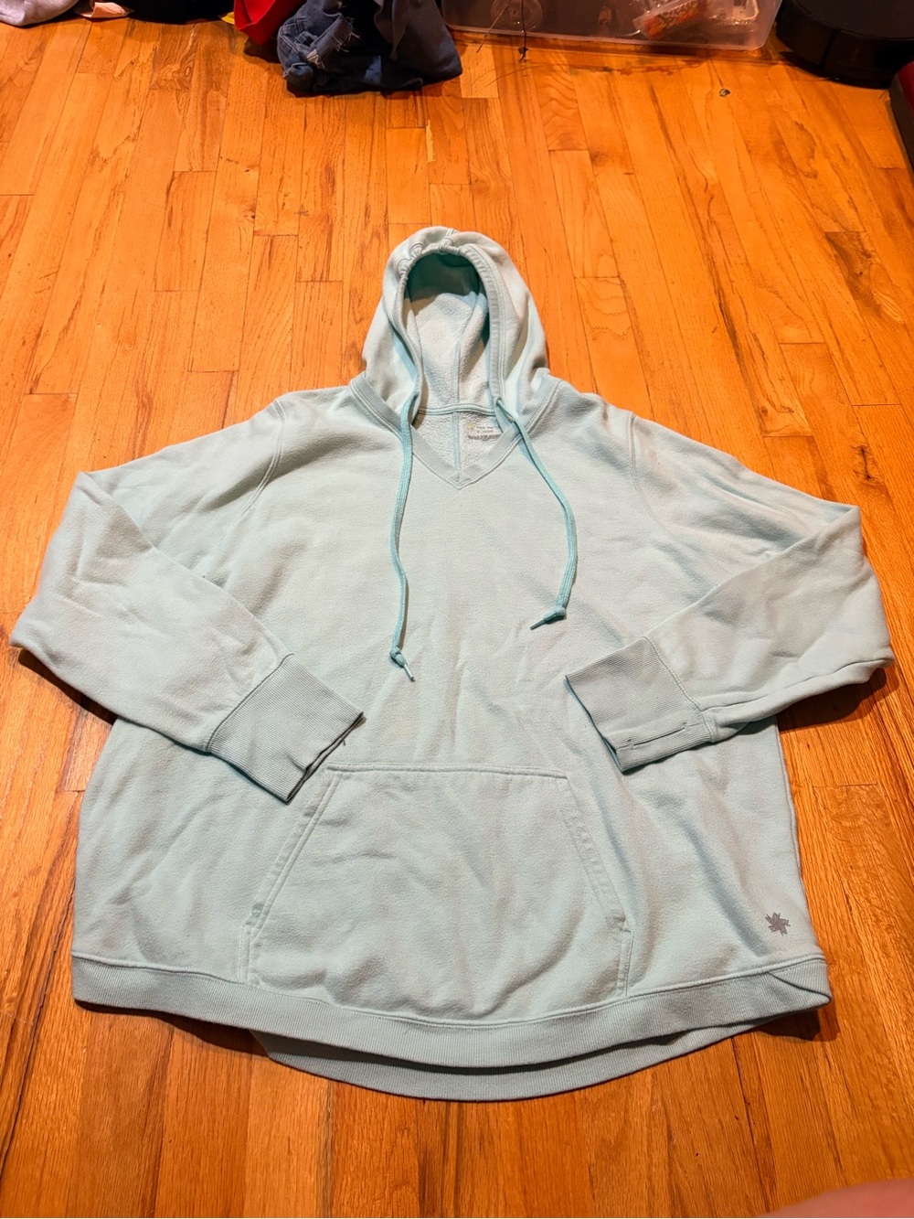 Tek Gear Women’s Plus Size 1X Light Blue Fleece Pullover Hoodie